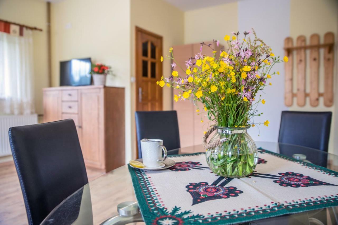 Dom Wypoczynkowy Julia Bialka Tatrzanska Bagian luar foto